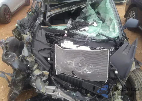 2021 Tesla Model 3 Performance Dual Motor All-Wheel Drive z USA, uszkodzony, nr VIN 5YJ3E1EC3MF044203